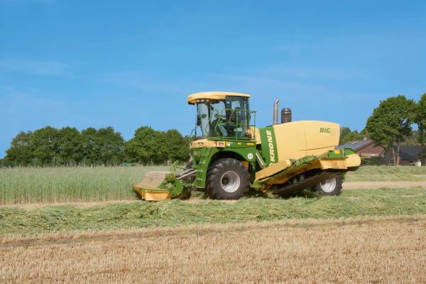 Krone | BiG M Self-Propelled Mower Conditioner | BiG M Mower Conditioner for sale at Central Jersey Equipment, NJ