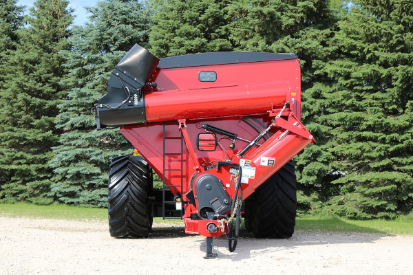 Unverferth | 20 Series Dual-Auger Grain Carts | Model 1620 for sale at Central Jersey Equipment, NJ